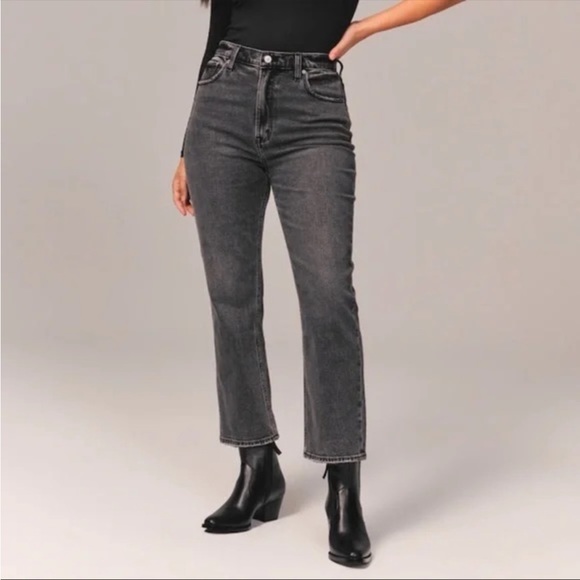 Abercrombie & Fitch Ultra High Rise Ankle Straight Jeans - Picture 1 of 4